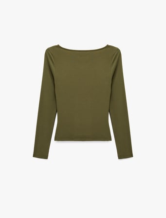 Pamuklu Slim Fit Kayık Yaka Drapeli Uzun Kollu Tişört