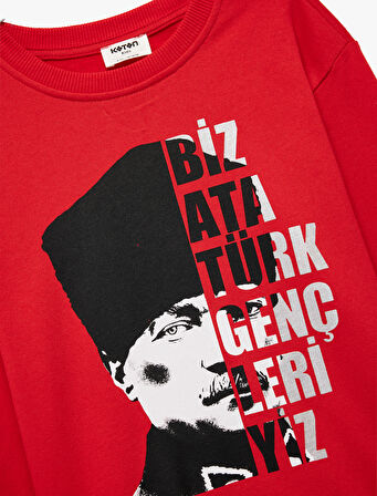 Pamuklu Uzun Kollu Bisiklet Yaka Atatürk Baskılı Sweatshirt