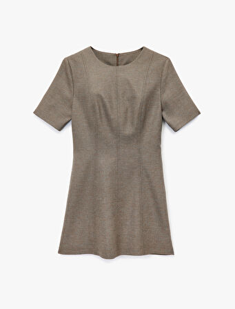 Dikiş Detaylı Bisiklet Yaka Kısa Kollu Viskon Karışımlı Mini Elbise