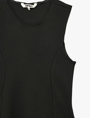Slim Fit Bisiklet Yaka Kolsuz Bluz