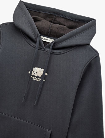 Şardonlu Uzun Kollu Cepli Köpek Nakış Detaylı Kapüşonlu Sweatshirt