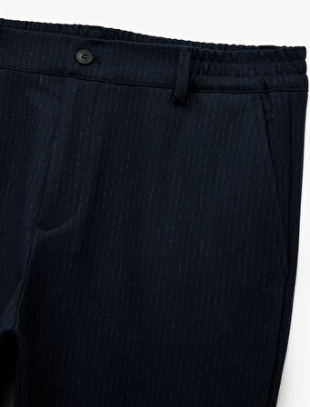 Regular Fit Viskon Karışımlı Cepli Düğmeli Kumaş Pantolon