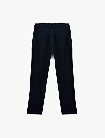 Regular Fit Viskon Karışımlı Cepli Düğmeli Kumaş Pantolon