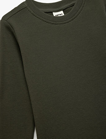 Pamuklu Uzun Kollu Bisiklet Yaka Dokulu Basic Tişört