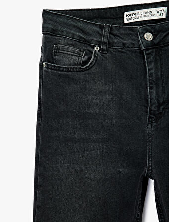 Yüksek Bel Dar Kalıp Düğmeli Cepli İspanyol Paça Crop Jean Pantolon - Flare Jeans