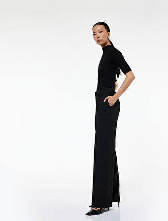 Pile Detaylı Cepli Düz Paça Kumaş Pantolon