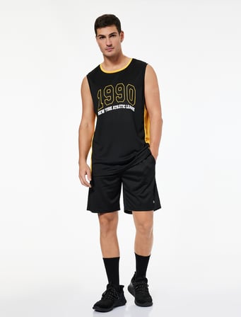 Kolsuz Bisiklet Yaka Renk Kontrastlı Baskılı Spor Atleti