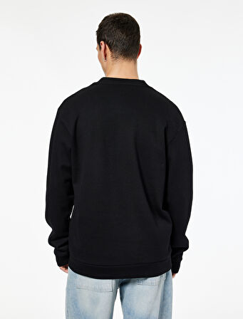 Regular Fit Uzun Kollu V Yaka Pamuklu Düğmeli Sweatshirt