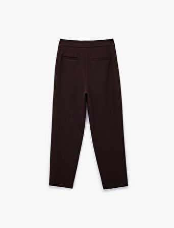 Aksesuar Detaylı Havuç Kesim Kumaş Pantolon