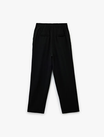 Yüksek Bel Metal Aksesuarlı Cep Detaylı Beli Lastikli Havuç Pantolon