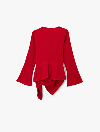 Uzun Kollu Degaje Yaka Metal Aksesuarlı Büzgülü Asimetrik Bluz