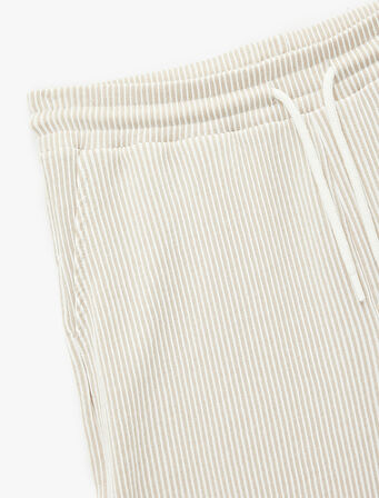 Cep Detaylı Beli Bağcıklı Şort