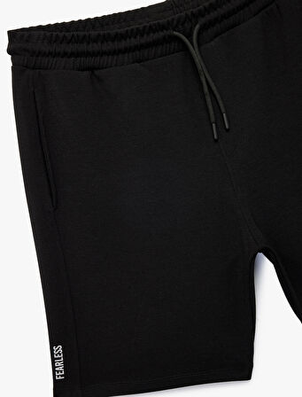 Baskılı Cepli Beli Bağcıklı Spor Şort