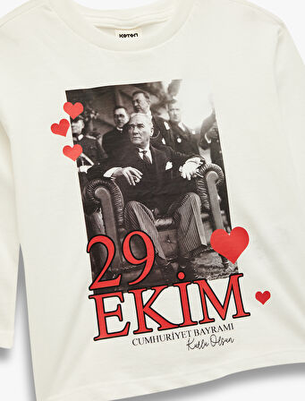 Uzun Kollu Bisiklet Yaka Atatürk ve 29 Ekim Baskılı Pamuklu Tişört