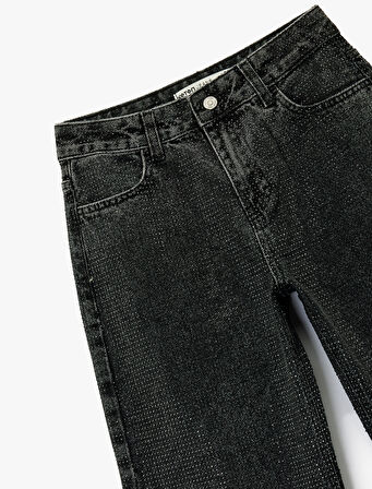 Düğmeli Cepli Pamuklu Normal Bel Düz Paça Taşlı Jean Pantolon - Straight Fit Jean