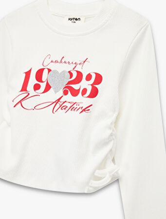 Uzun Kollu Bisiklet Yaka Cumhuriyet Baskılı Pamuklu Tişört