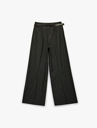 Koton X Melis Ağazat - Cepli Düz Geniş Paça Kemerli Kumaş Pantolon