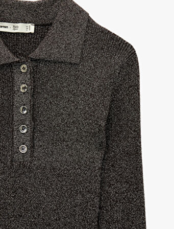 Koton X Melis Ağazat - Uzun Kollu Metalik İplik Detaylı Parıltılı Polo Yaka Triko Kazak