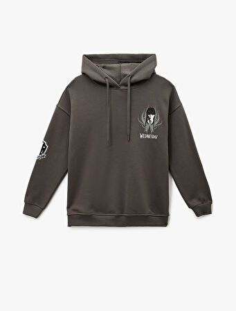 Wednesday Lisanslı Kapüşonlu Arkası Baskılı Oversize Sweatshirt