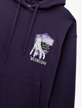 Wednesday Lisanslı Kanguru Cepli Kapüşonlu Arkası Baskılı Oversize Sweatshirt
