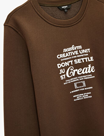 Regular Fit Uzun Kollu Şardonlu Bisiklet Yaka Baskılı Sweatshirt