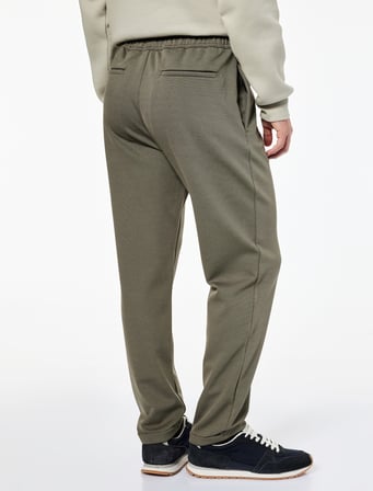 Straight Fit Pike Kumaş Cep Detaylı Rahat Kesim Beli Bağcıklı Pantolon