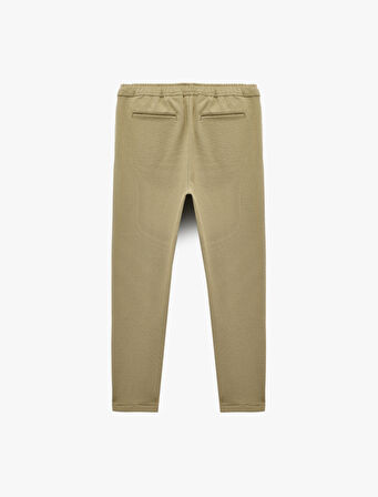 Cep Detaylı Katlamalı Paça Rahat Kesim Beli Bağcıklı Pantolon