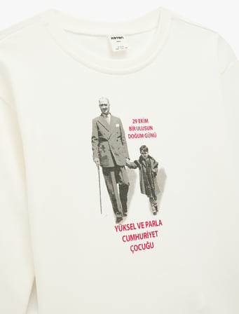 Atatürk ve Cumhuriyet Baskılı Uzun Kollu Bisiklet Yaka Pamuklu Tişört