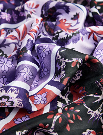 Desenli Yumuşak Dokulu Kare Şal