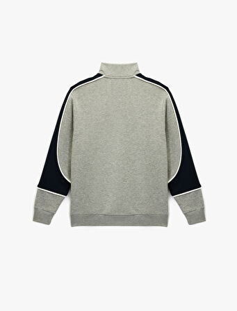 Uzun Kollu Fermuar Detaylı Kanguru Cepli Dik Yaka Sweatshirt
