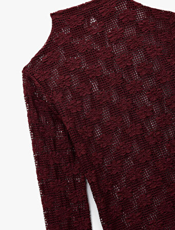 Dik Yaka Uzun Kollu Dantelli Bluz