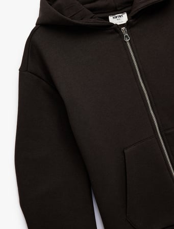Uzun Kollu Cepli Basic Fermuarlı Şardonlu Kapşonlu  Sweatshirt