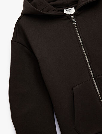 Uzun Kollu Cepli Basic Fermuarlı Kapşonlu Sweatshirt