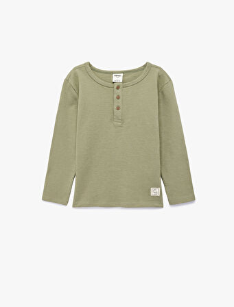 Pamuklu Uzun Kollu Düğmeli Tişört