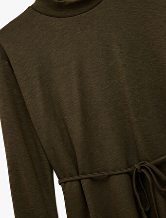 Slim Fit Uzun Kollu Hafif Dik Yaka Kemerli Tişört