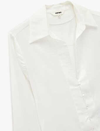 Düğmeli Uzun Kollu Klasik Yaka Gömlek