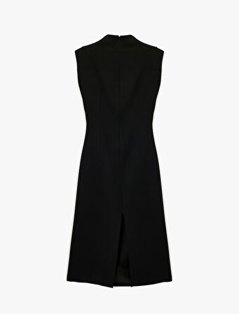 Dik Yaka Kolsuz Yırtmaç Detaylı Basic Uzun Elbise