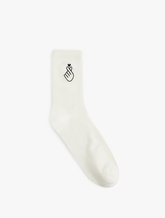 Kalp İşlemeli Soket Tenis Çorap