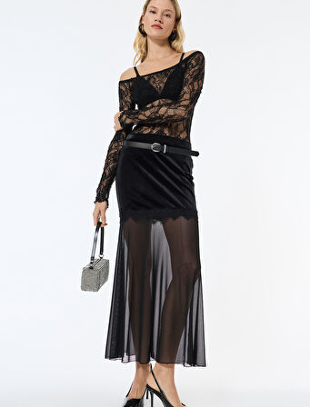 Dantelli Tül Detaylı Kadife Etek