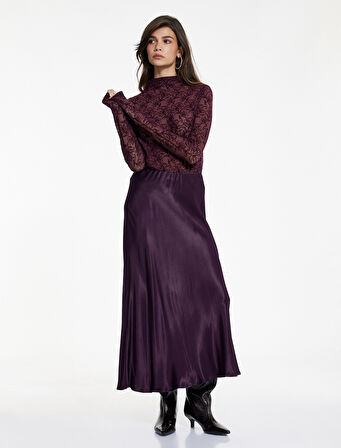 Slim Fit Uzun Kollu Hafif Dik Yaka Transparan Dantelli Tişört