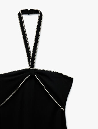 Boyundan Bağlamalı Midi Boy Taşlı Kadife Elbise