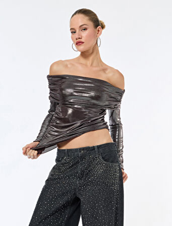 Uzun Kollu Drapeli Metalik Parlak Omzu Açık Bluz