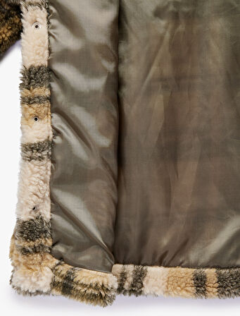 Cep Detaylı Uzun Kollu Ekoseli Polar Ceket