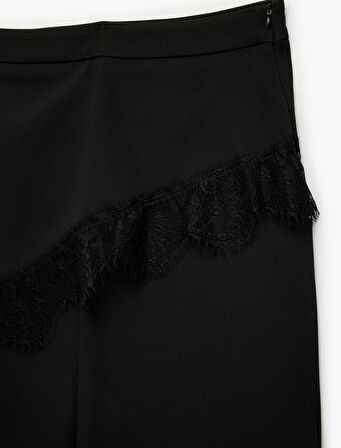 Dantel Detaylı Geniş Paça Kumaş Pantolon