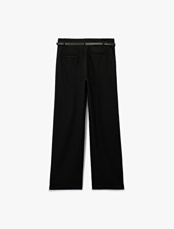 Kemer Detaylı Cepli Geniş Paça Viskon Karışımlı Kumaş Pantolon