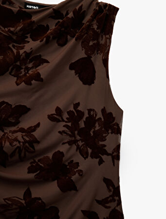 Slim Fit Kolsuz Bisiklet Yaka Drapeli Çiçekli Tül Uzun Kalem Elbise