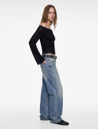 Uzun İspanyol Kollu Slim Fit Omzu Açık Tül Dantelli Tişört