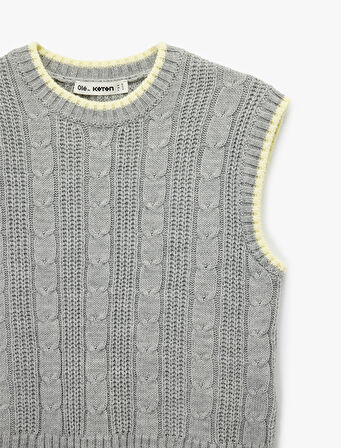 Kolsuz Biyeli Bisiklet Yaka Saç Örgüsü Dokulu Süveter