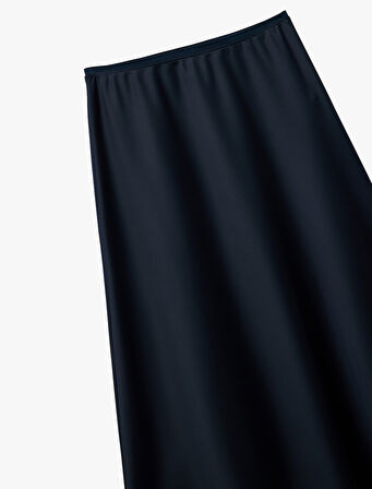 Standart Bel Regular Fit Saten Midi Etek