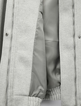 Uzun Kollu Cepli Fermuarlı Dik Yaka Kaşe Bomber Ceket